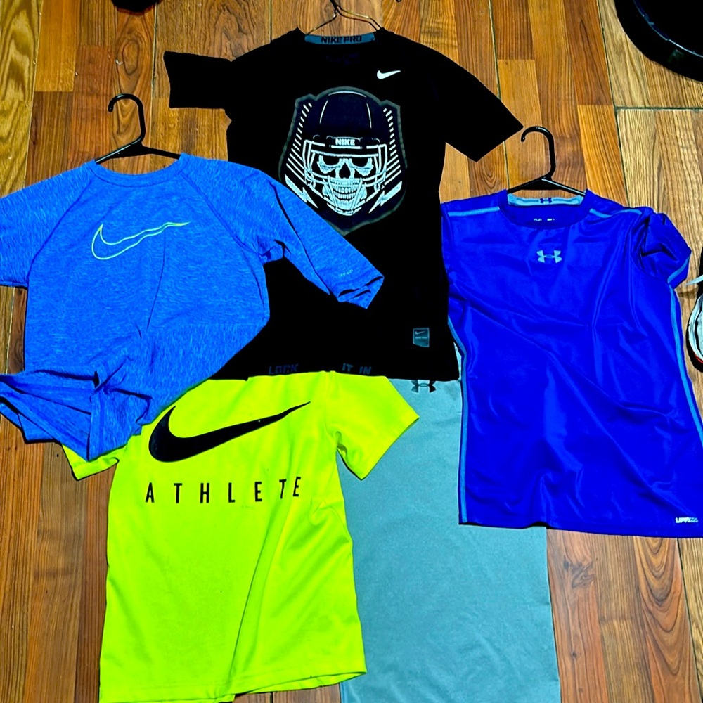 5 yxl dry fit Nike and under armor
